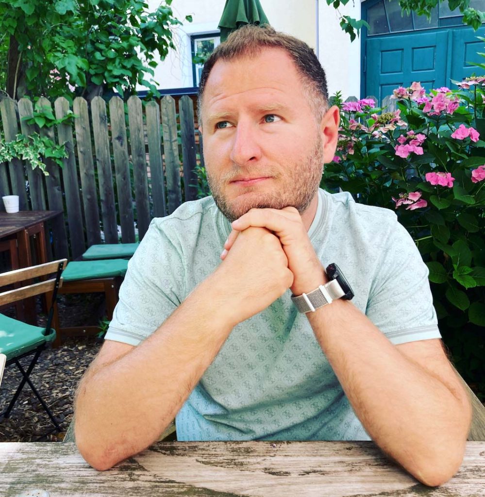 Porträt von Marko C. Lorenz, Gründer von Brainwave3D und Lehrer des Meditation Guru Online-Kurses.